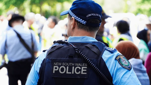Police Dismantle €100 Million-a-Month Investment Fraud…