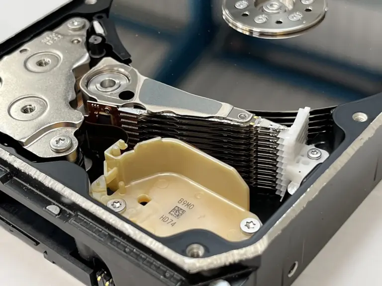 Seagate Falls 14.6% and Western Digital 13.5% After Toshiba…